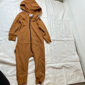 Super cool brown zipper onsie with good.
